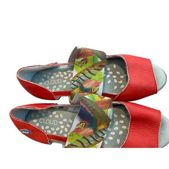 37 (6.5-7) Cloud Footwear Canary Comfort Sandal Red Safari Caliber Leather - Picture 3 of 8